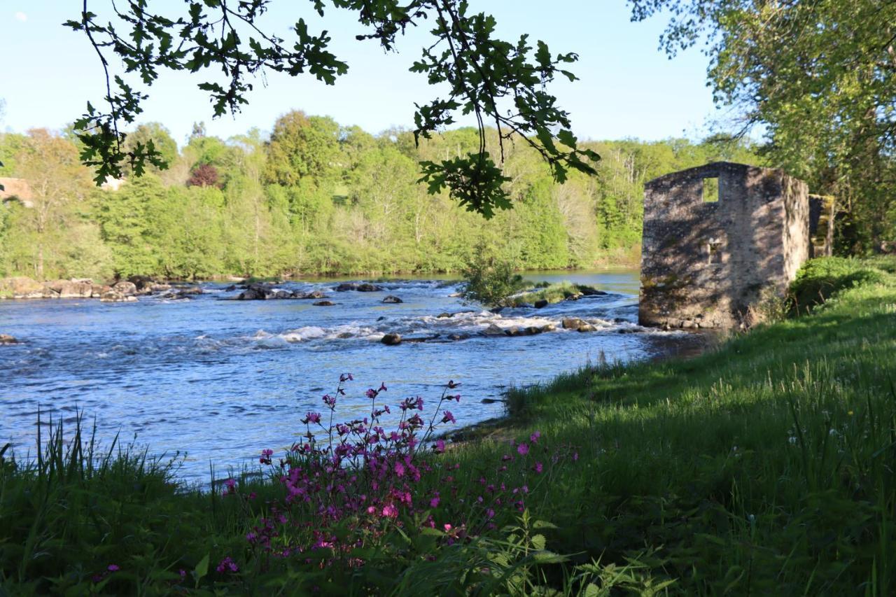 Manot Vacances - Gites En Bord De Vienne Luaran gambar